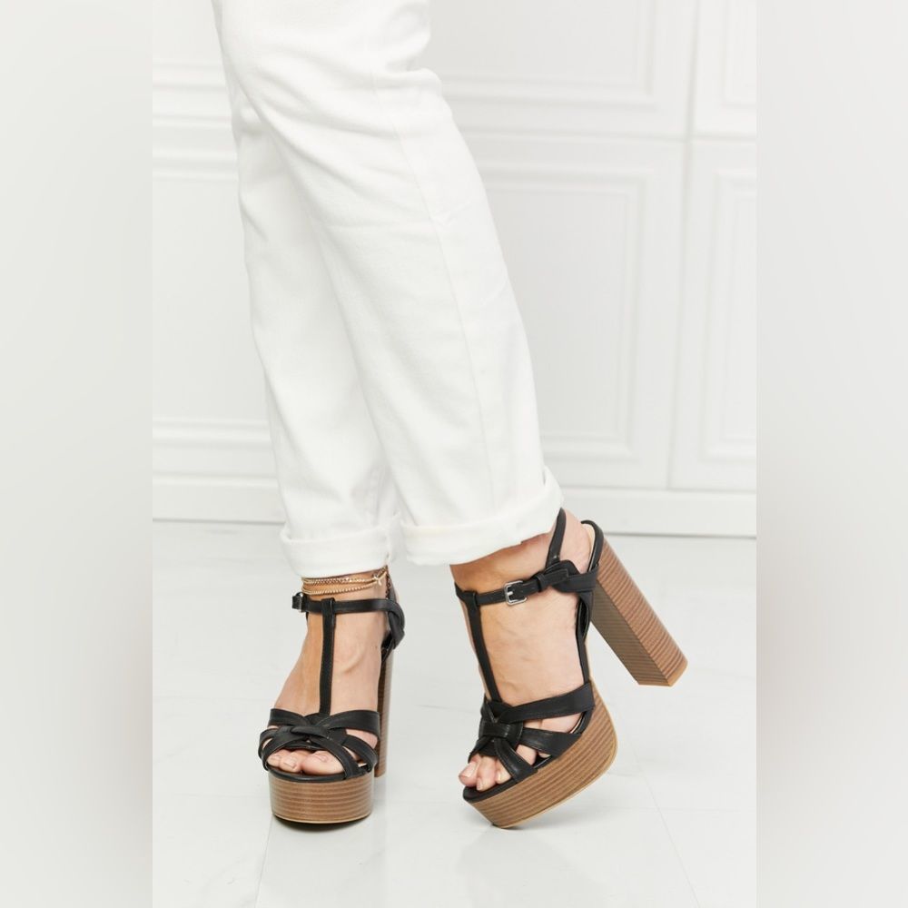 Legend Women's Black She's Classy Strappy Open Toe High Heels Sandals